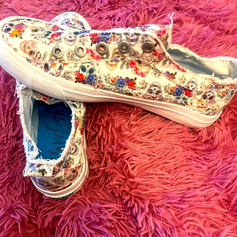 Blowfish skull slip-on sneakers